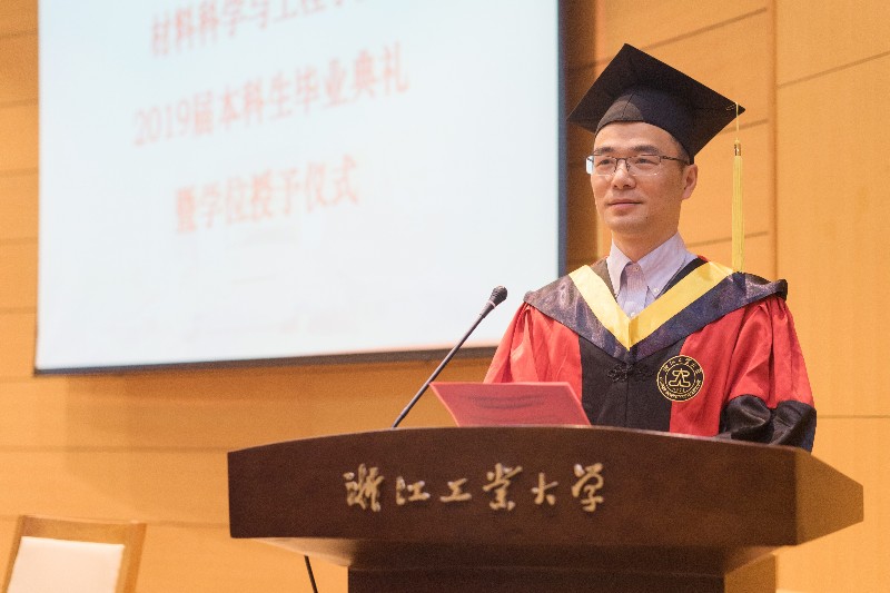 陈书记.jpg