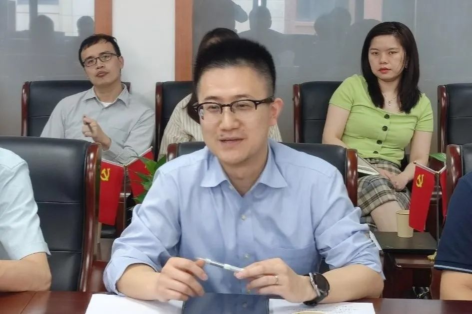 座谈会3.jpg