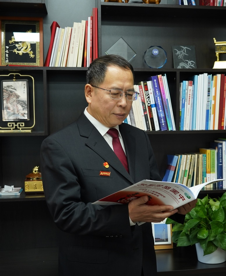 王占杰.png