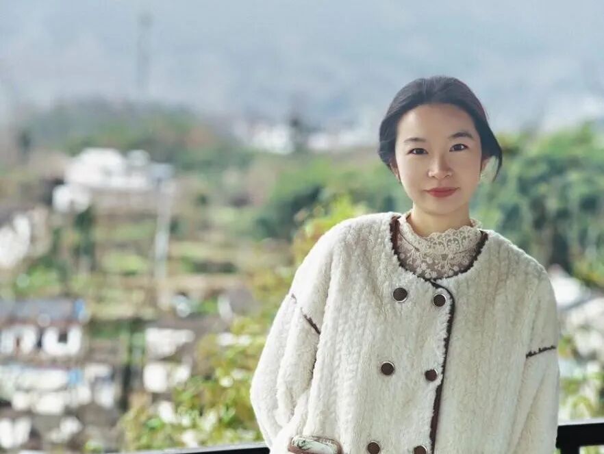 1759066285140041312.jpg 榜样材子第81期孙孟雪你若盛开蝴蝶自来_f61a8068ff831393c0cfb5dc8520c430.jpg