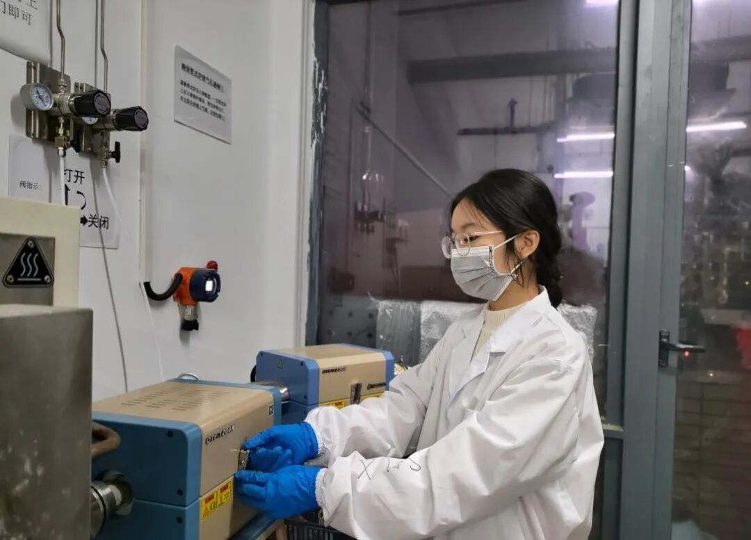 1759066562359081431.jpg 榜样材子第81期孙孟雪你若盛开蝴蝶自来_ff145bbc03727976cba145d19a0578e3.jpg